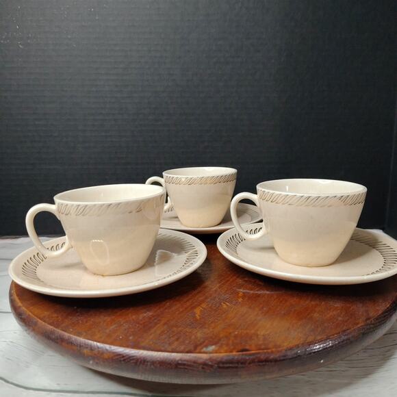 ROYAL CHINA 3 Sets of Gilded Wheat Tea Coffee Cups and Saucers 22 Kt. Gold Trim - Picture 6 of 10